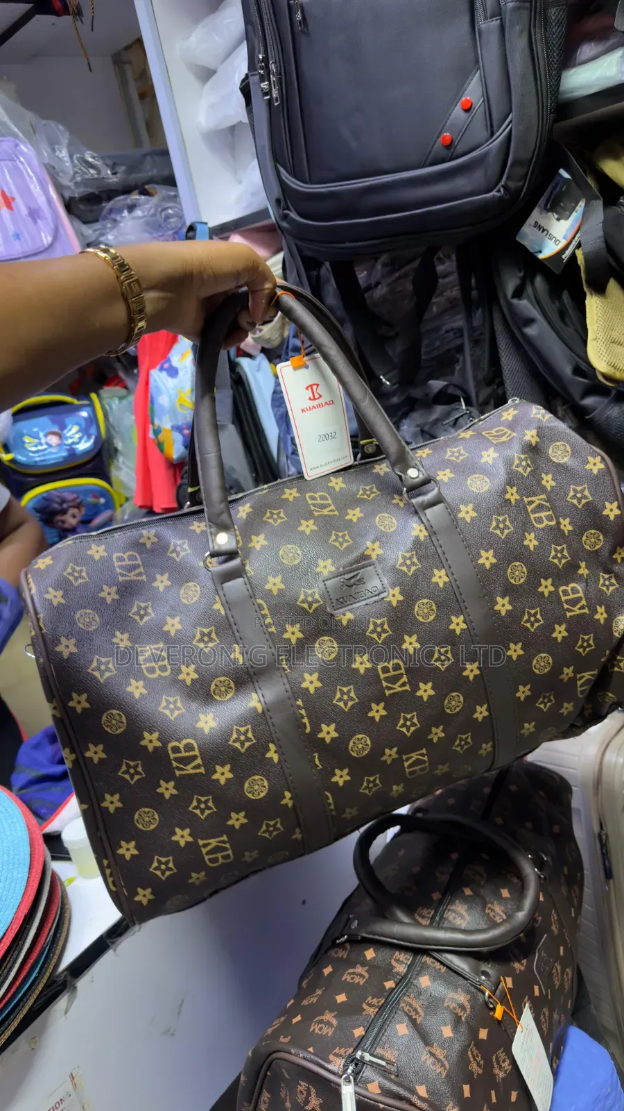 New in Sleek Spacious Duffel Travel Bags