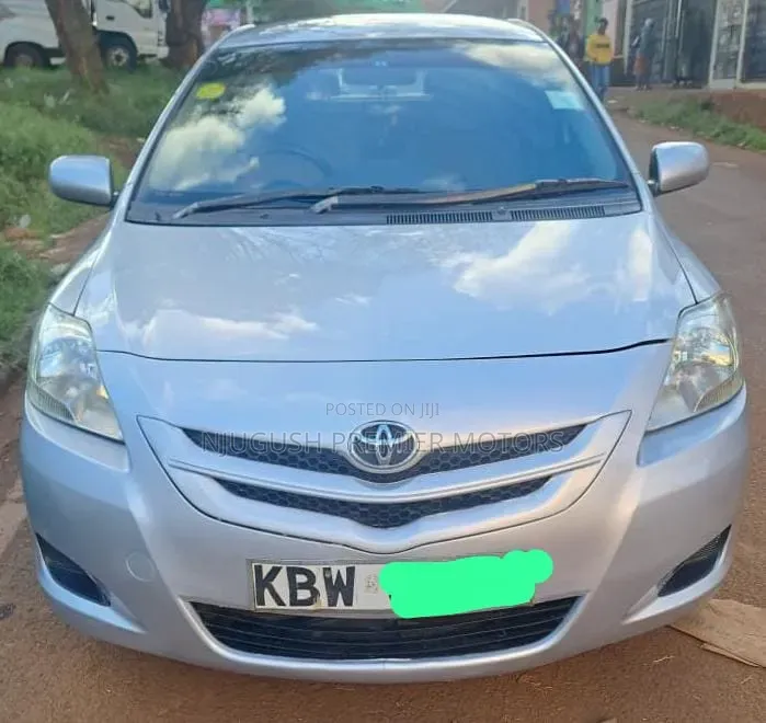 Toyota Belta 2006 Silver