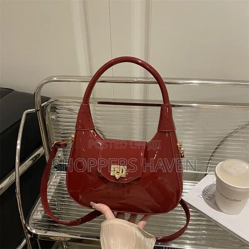 Wetlook Sling Bag