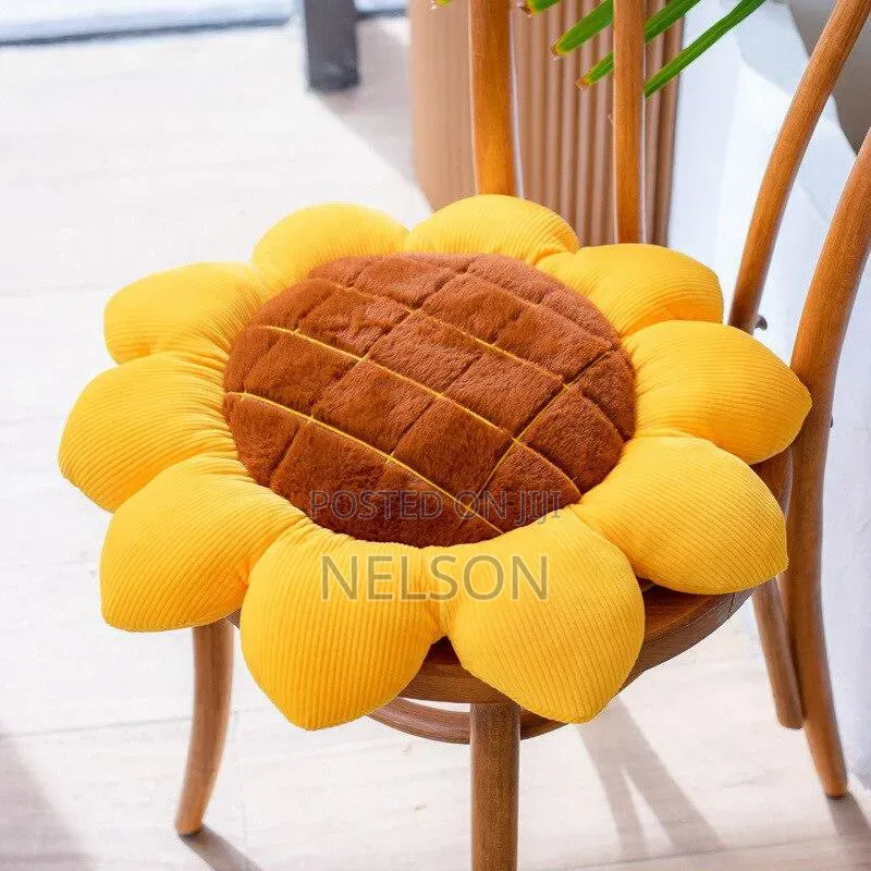 Sunflower Shaped Throw Pillow