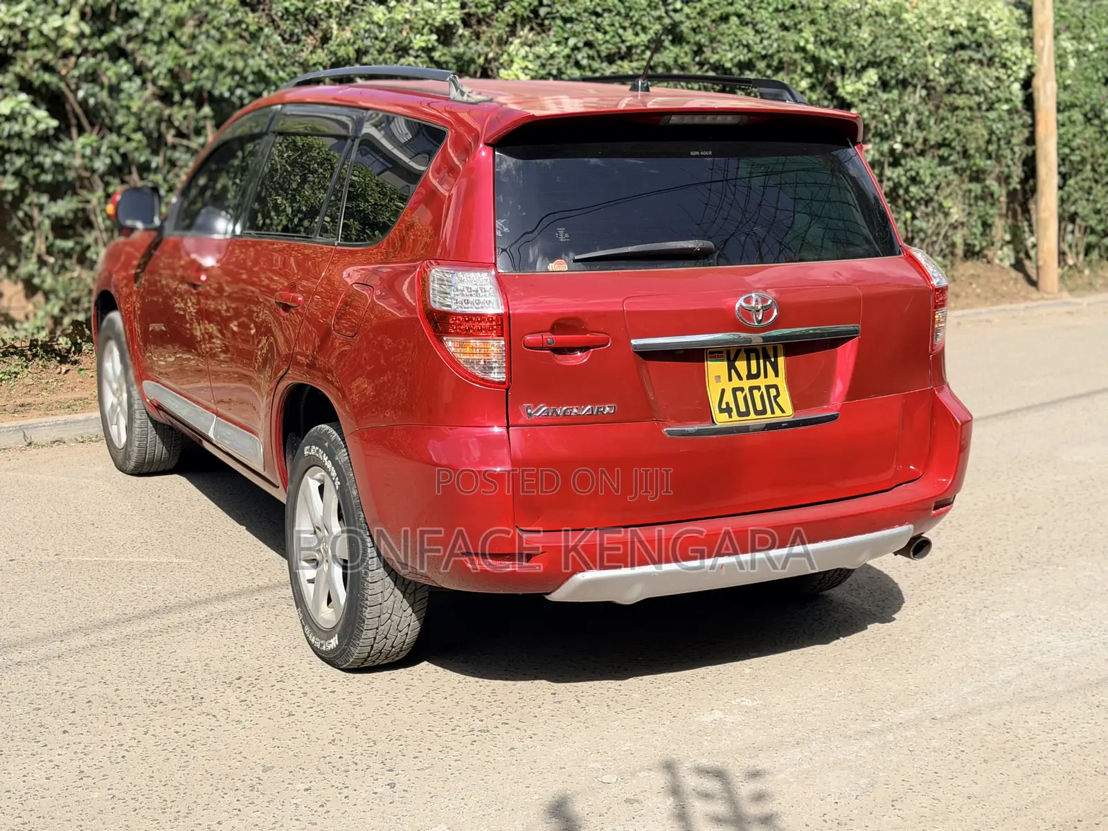 Toyota Vanguard 2009 Red