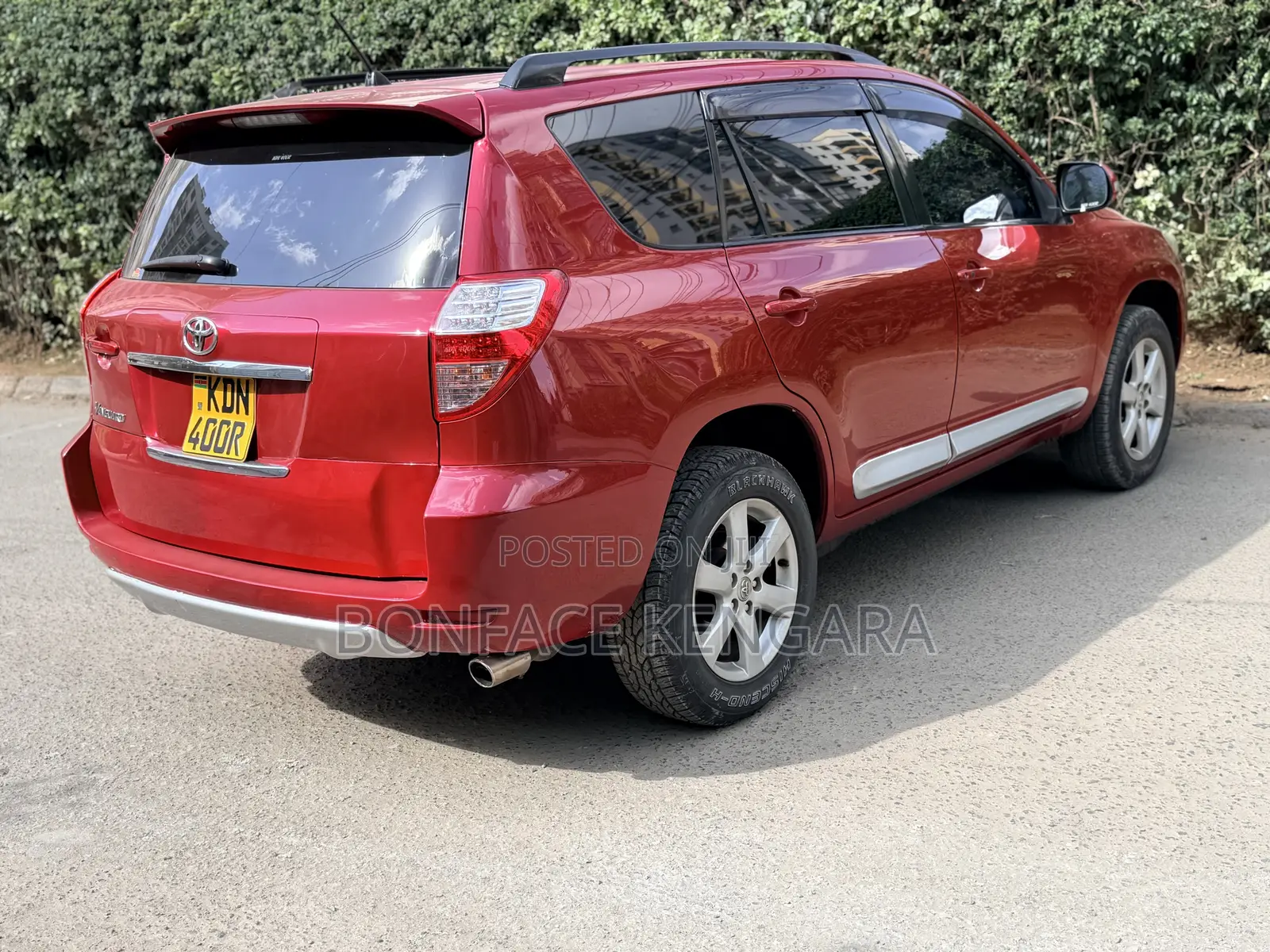 Toyota Vanguard 2009 Red