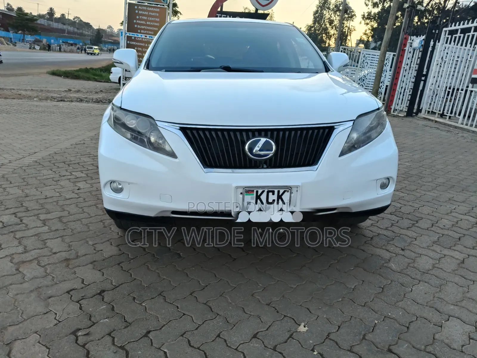 Lexus RX 2010 White