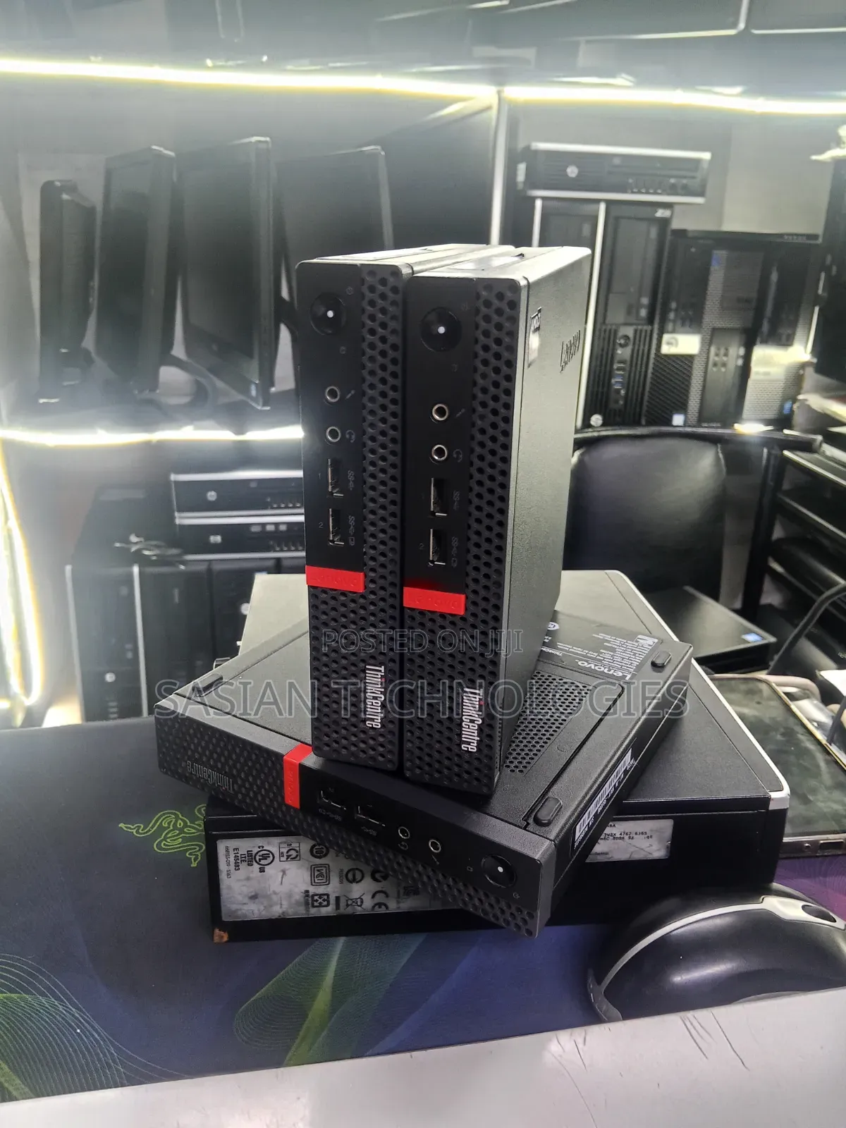 Desktop Computer Lenovo ThinkCentre M720 4GB AMD HDD 500GB