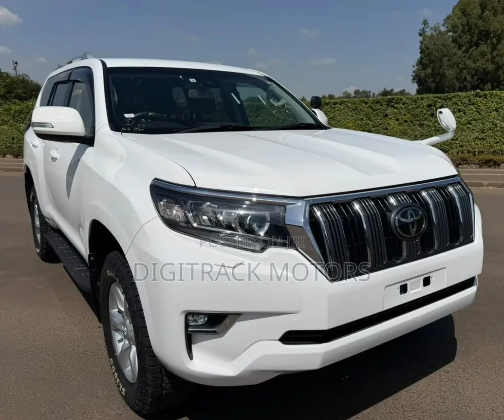 Toyota Land Cruiser Prado 2.8 2021 White