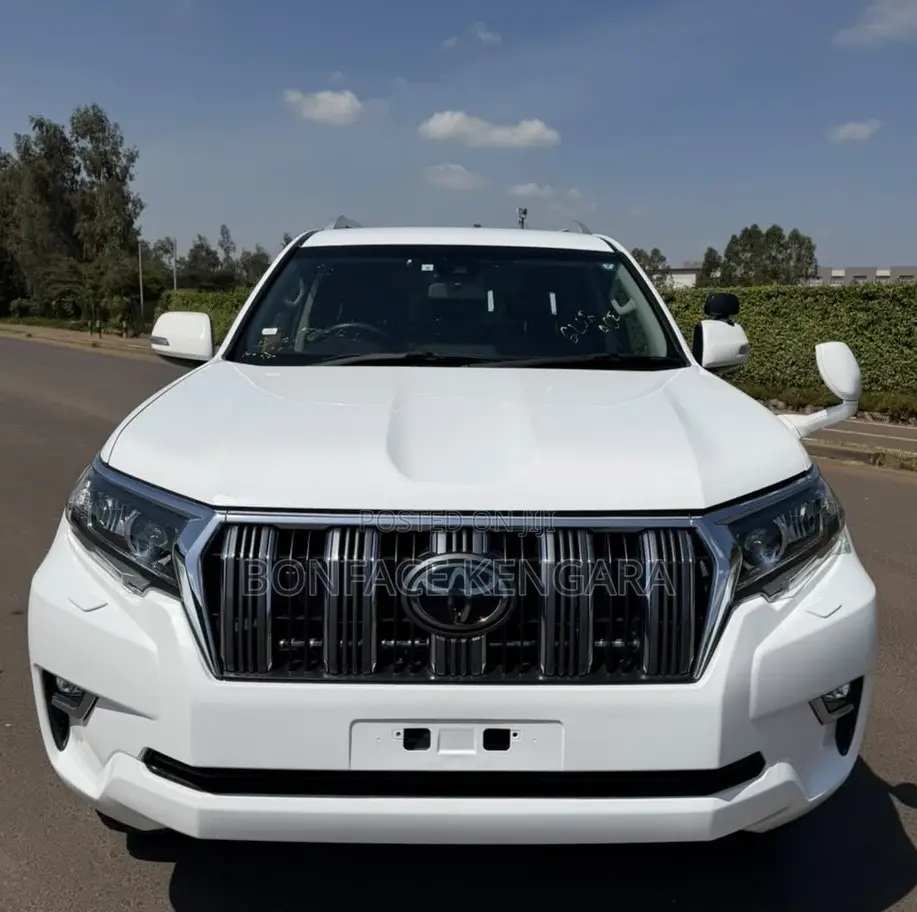 Toyota Land Cruiser Prado 2.8 2021 White