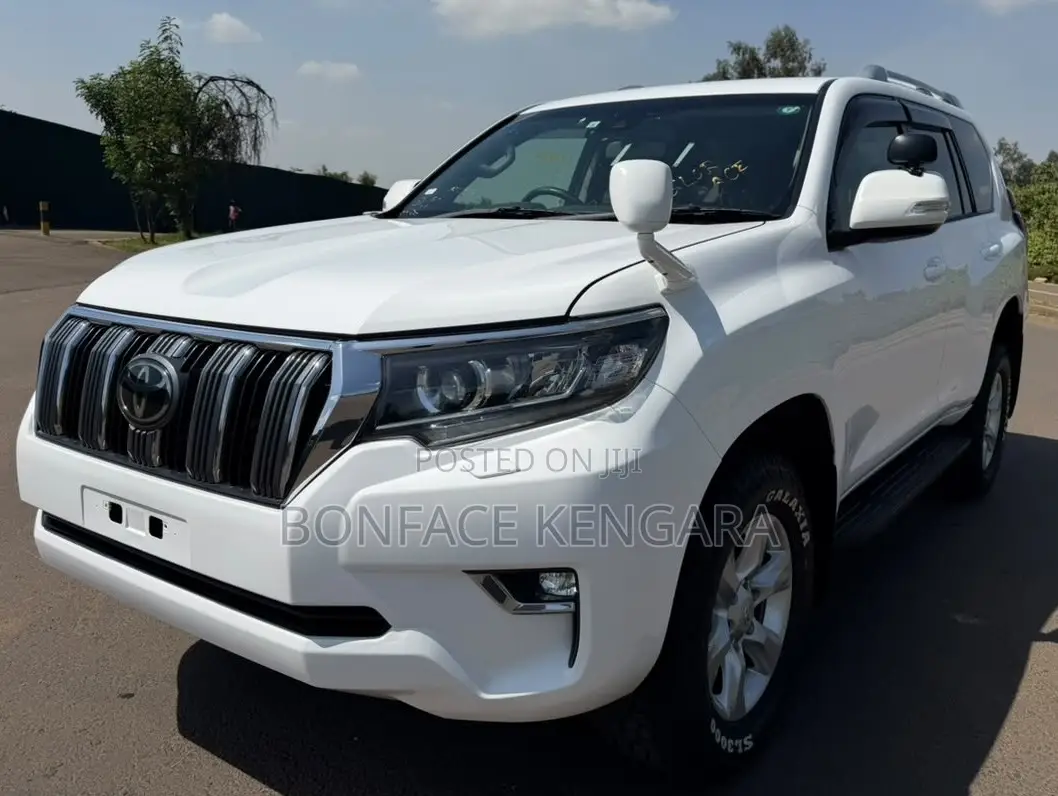 Toyota Land Cruiser Prado 2.8 2021 White