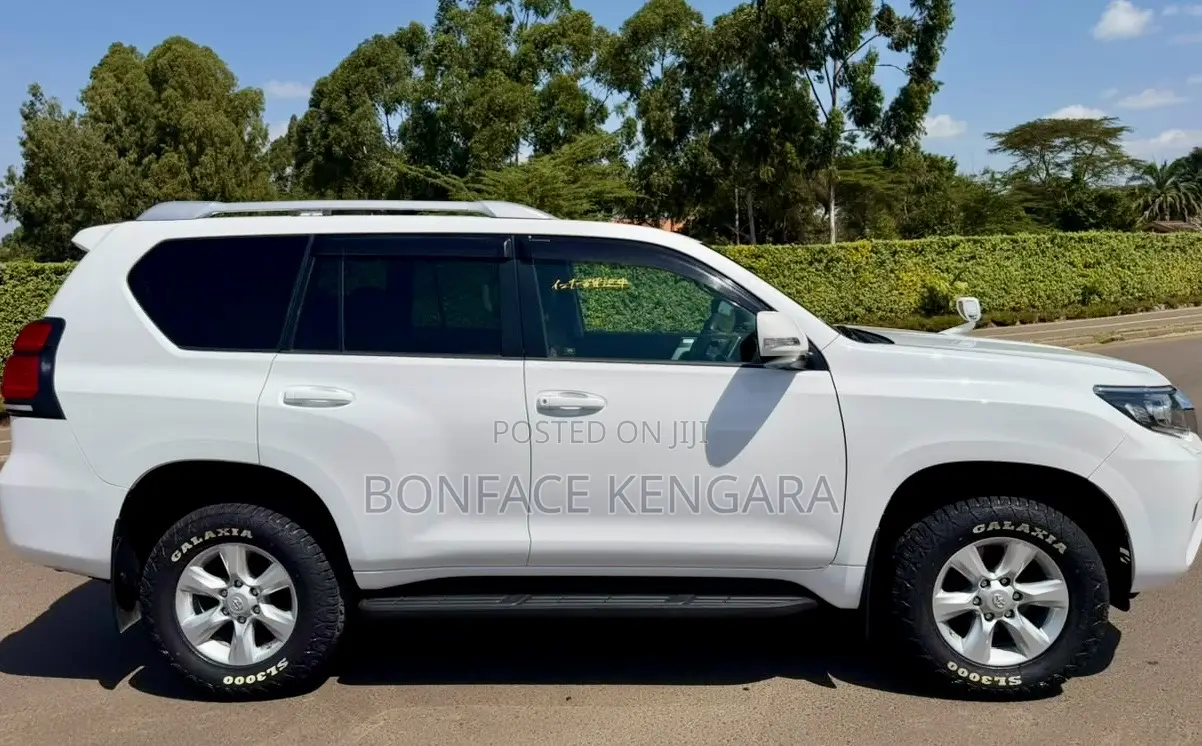 Toyota Land Cruiser Prado 2.8 2021 White