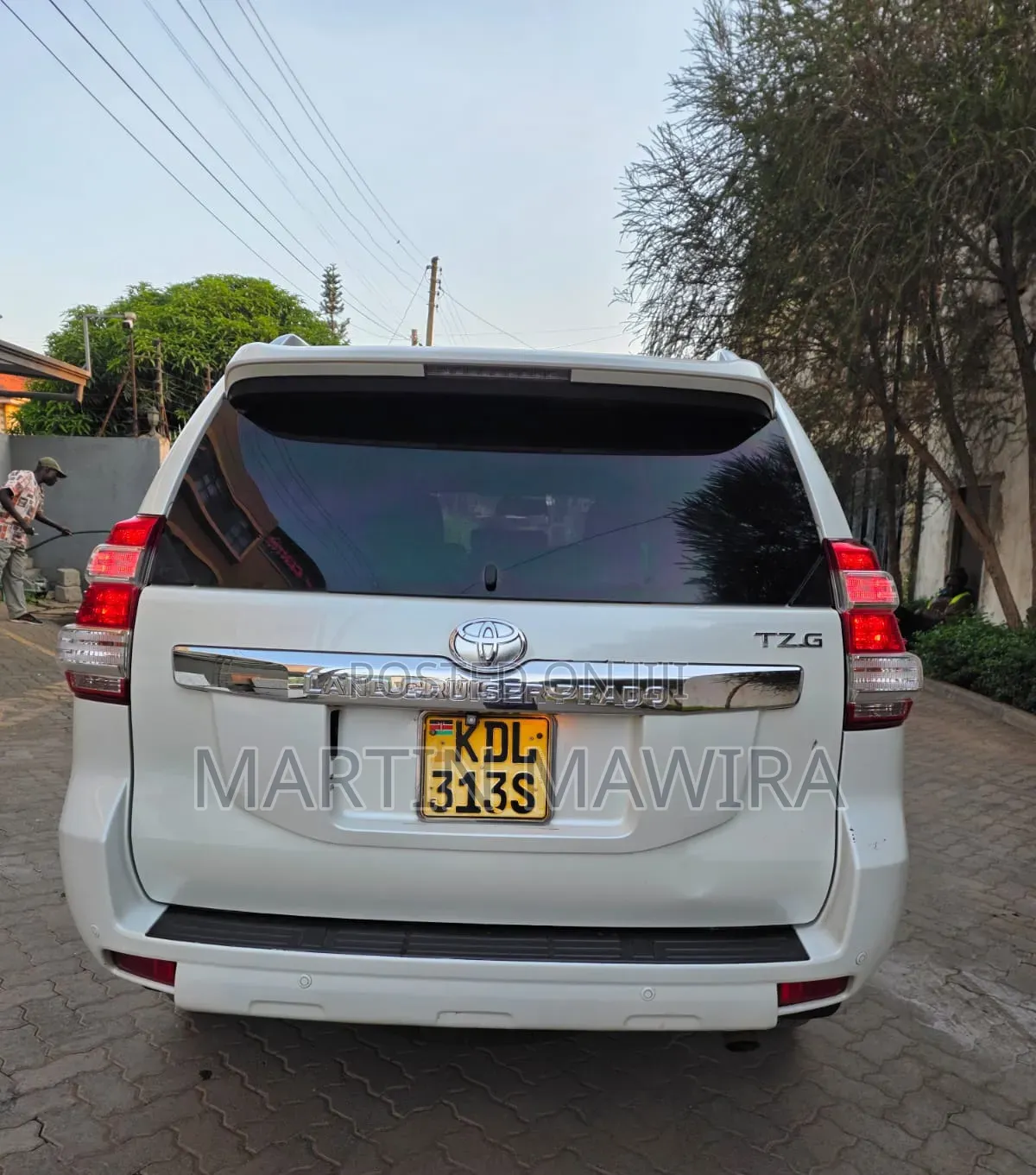 Toyota Land Cruiser Prado 2016 White