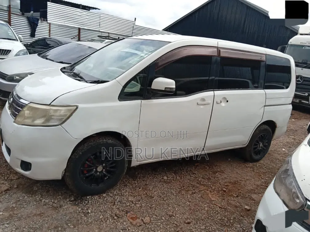 Nissan Serena 2008 White