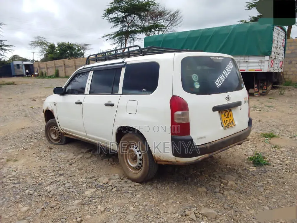 Toyota Probox 1.5 DX Comfort 2WD 2018 White