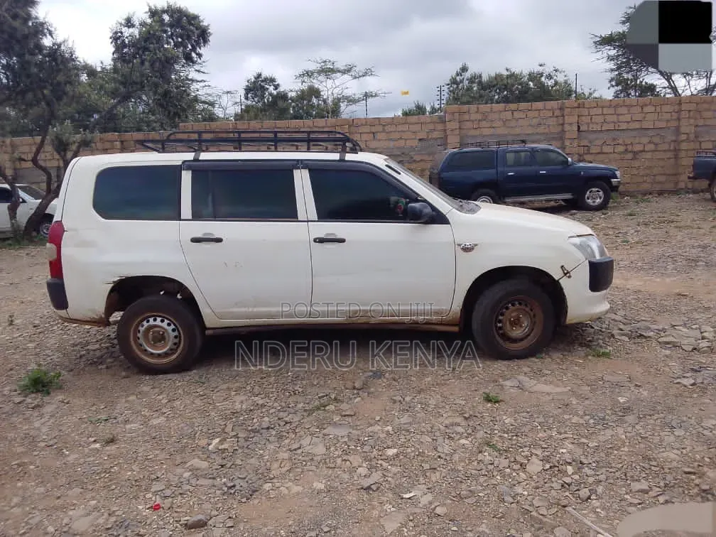 Toyota Probox 1.5 DX Comfort 2WD 2018 White