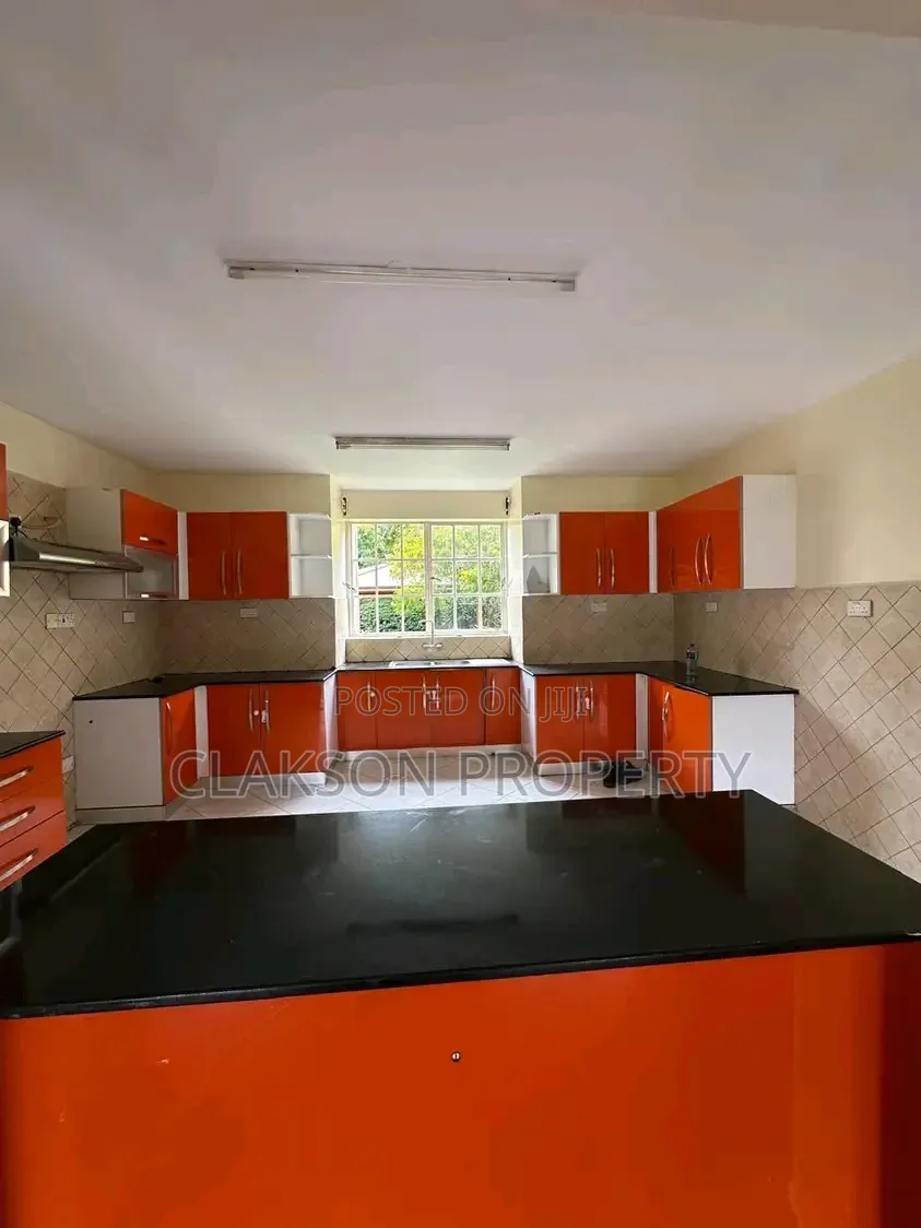 4bdrm Townhouse / Terrace in Karen for rent