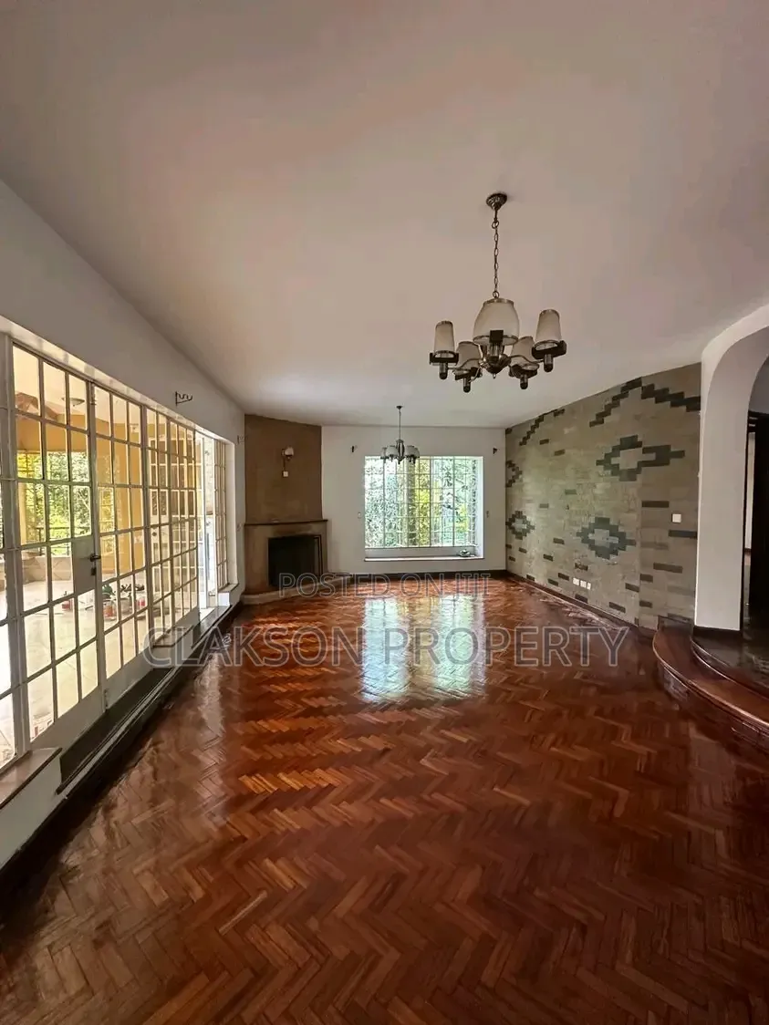 5bdrm Townhouse / Terrace in Karen for rent