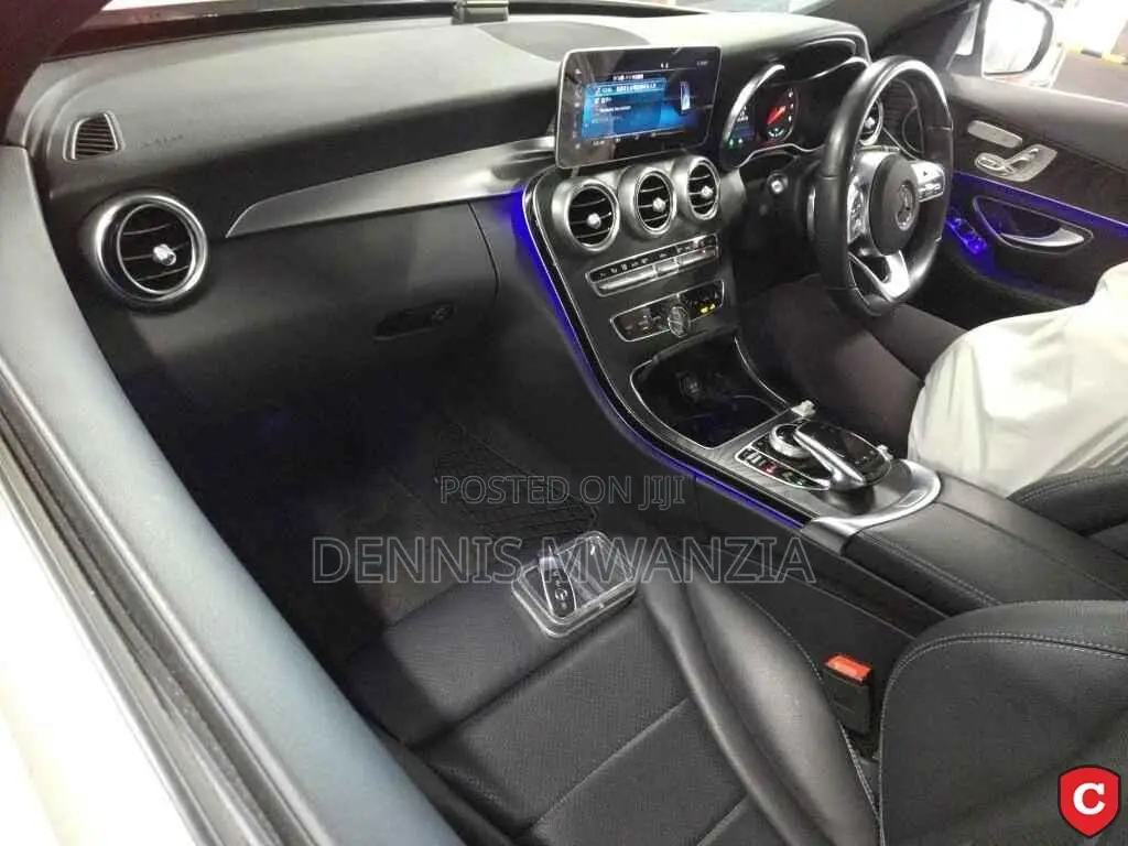 Mercedes-Benz C200 2019 Silver