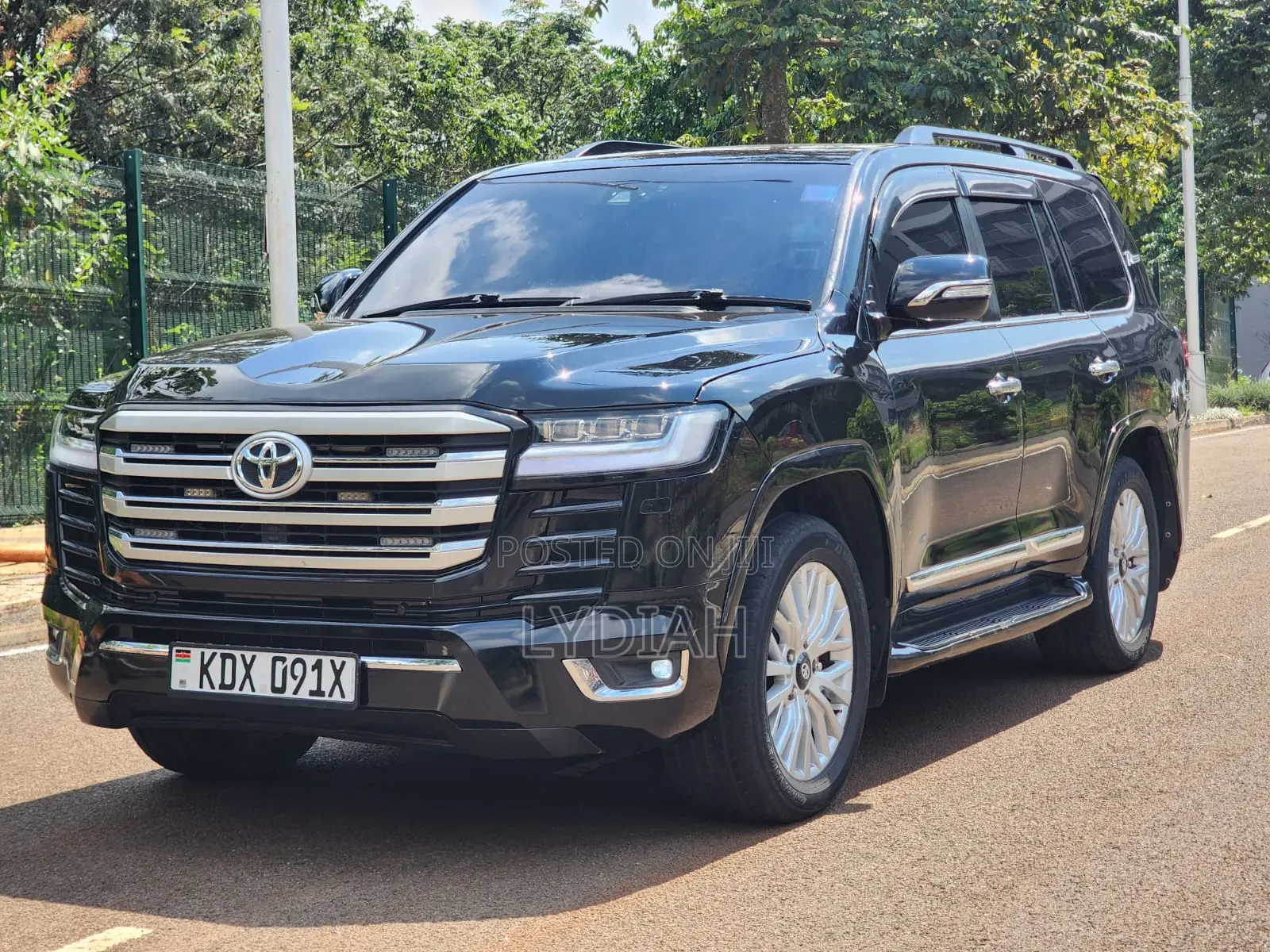 Toyota Land Cruiser 2017 Black