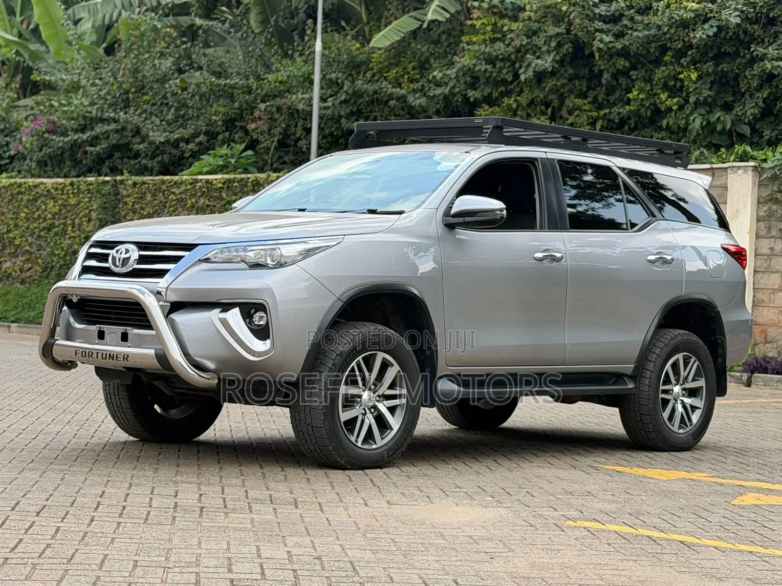 Toyota Fortuner 2.8 D AWD 2019 Silver
