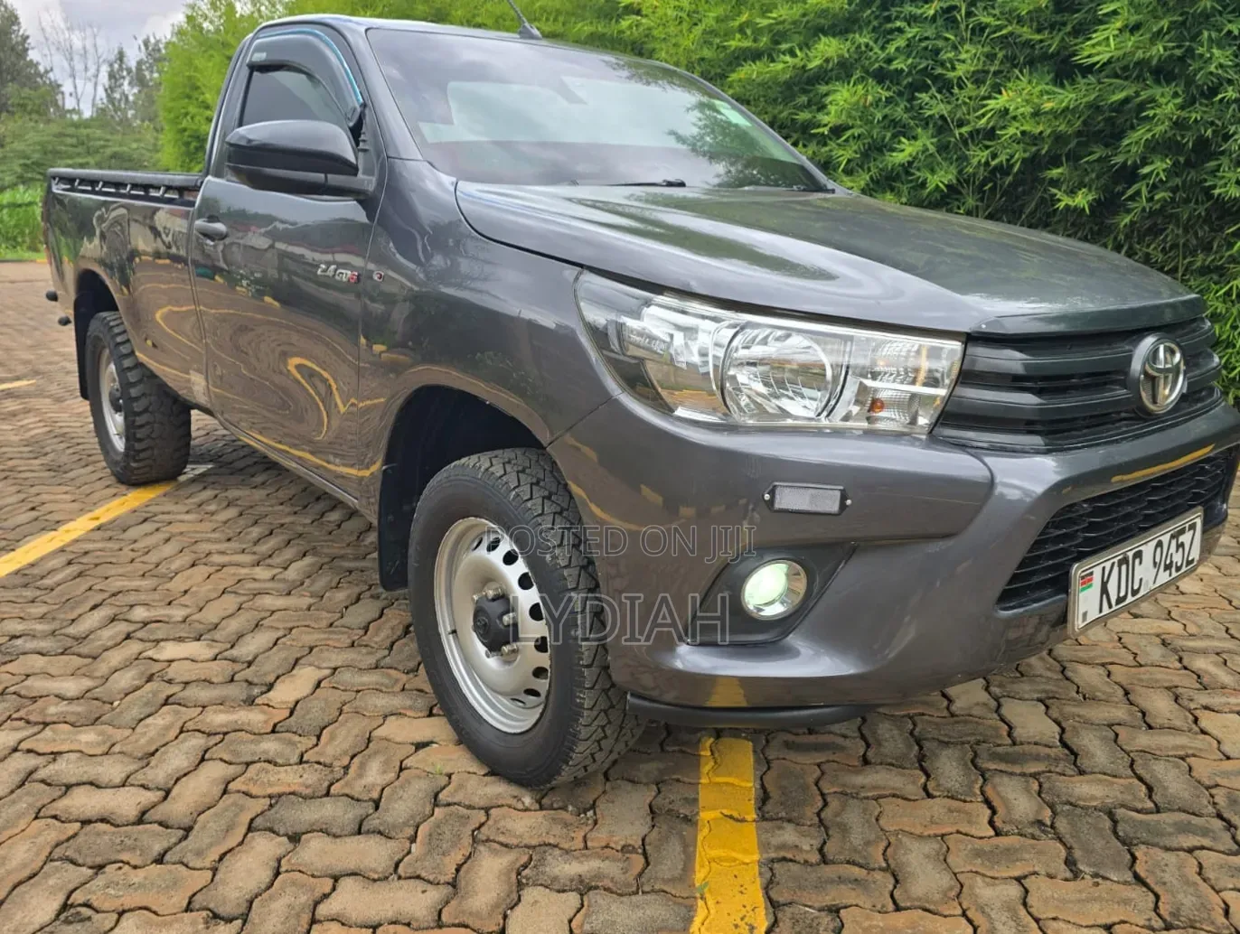 Toyota Hilux 2020 Gray