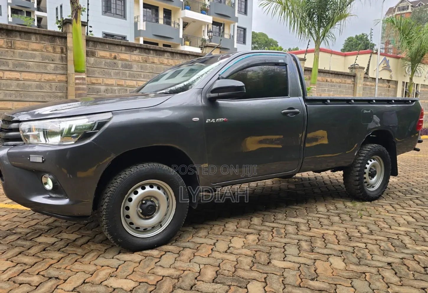 Toyota Hilux 2020 Gray