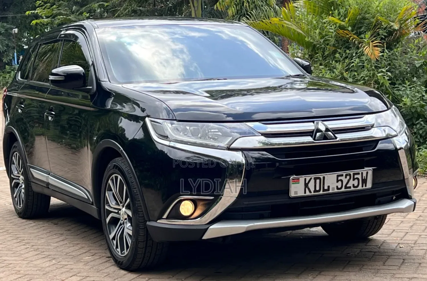 Mitsubishi Outlander 2016 Black