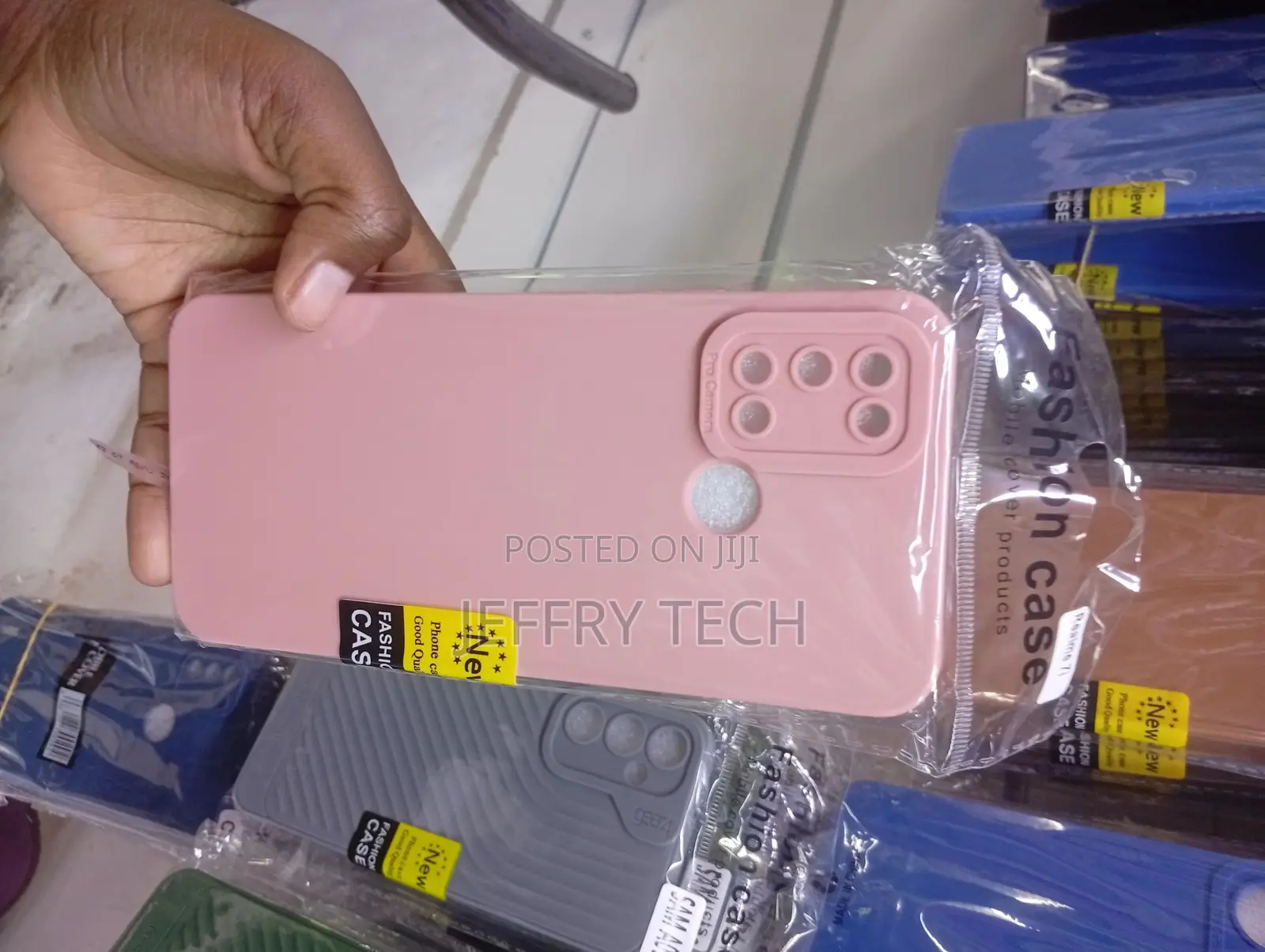 This Pink Silicone Mobile Cover Features a Dedicated Camera Bump
