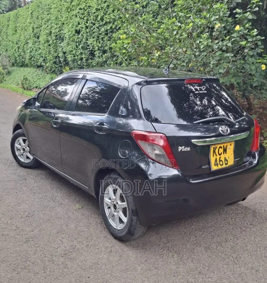 Toyota Vitz 2012 Black
