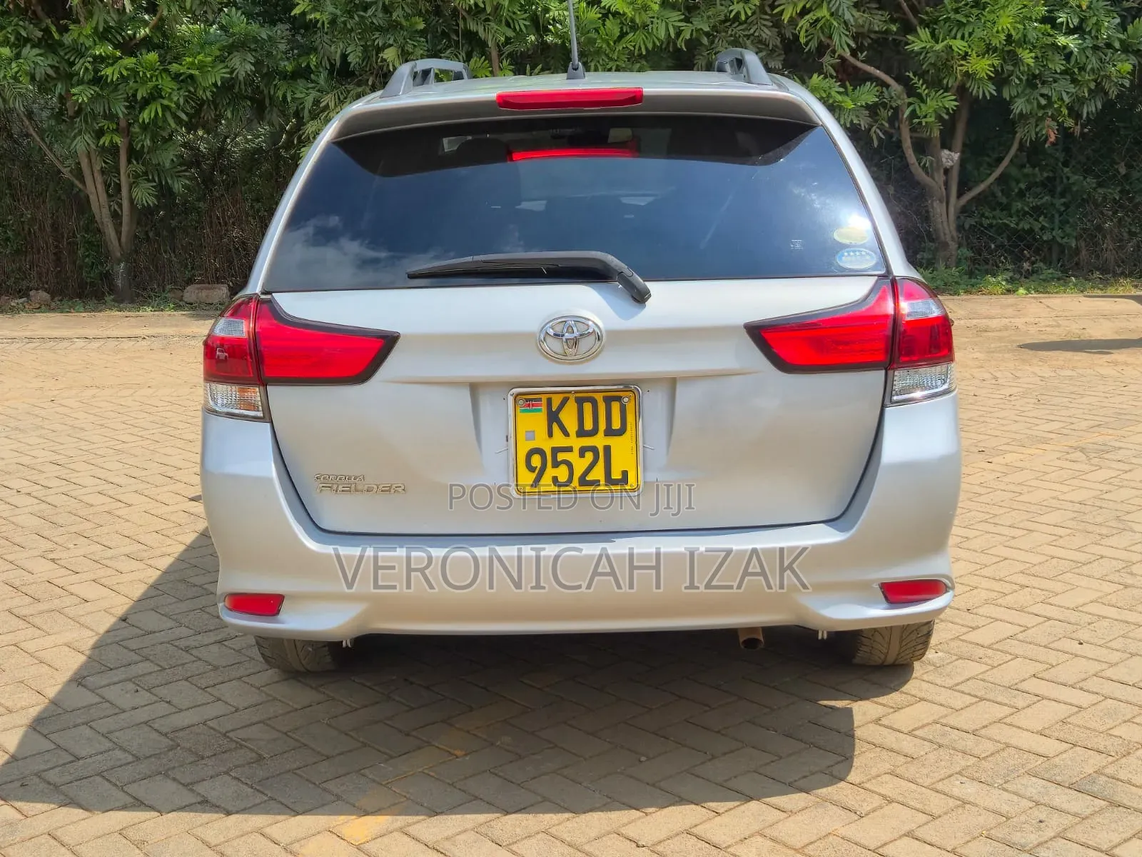 Toyota Corolla Fielder 2016 Silver