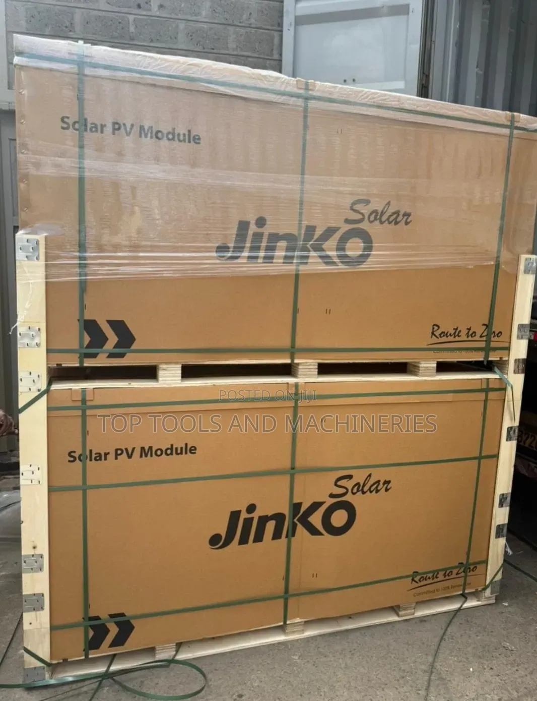 Jinko 585 Watts Pv Module Mono Crystalline Solar Panel