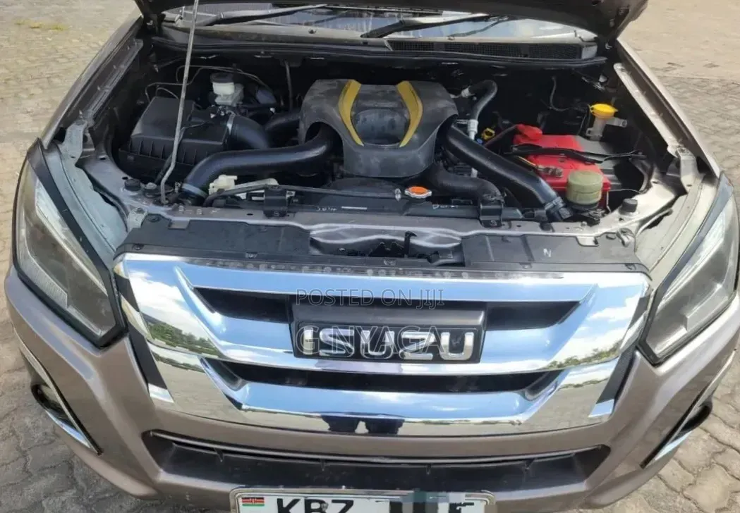 Isuzu D-MAX 2015 Gold