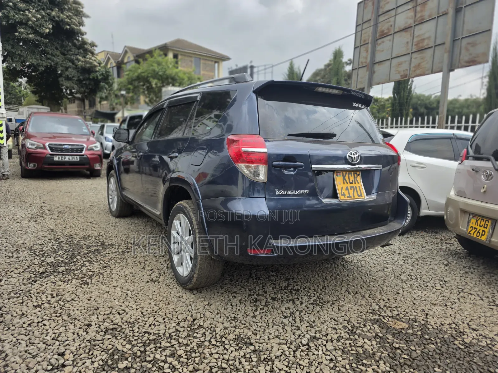 Toyota Vanguard 2012 Blue