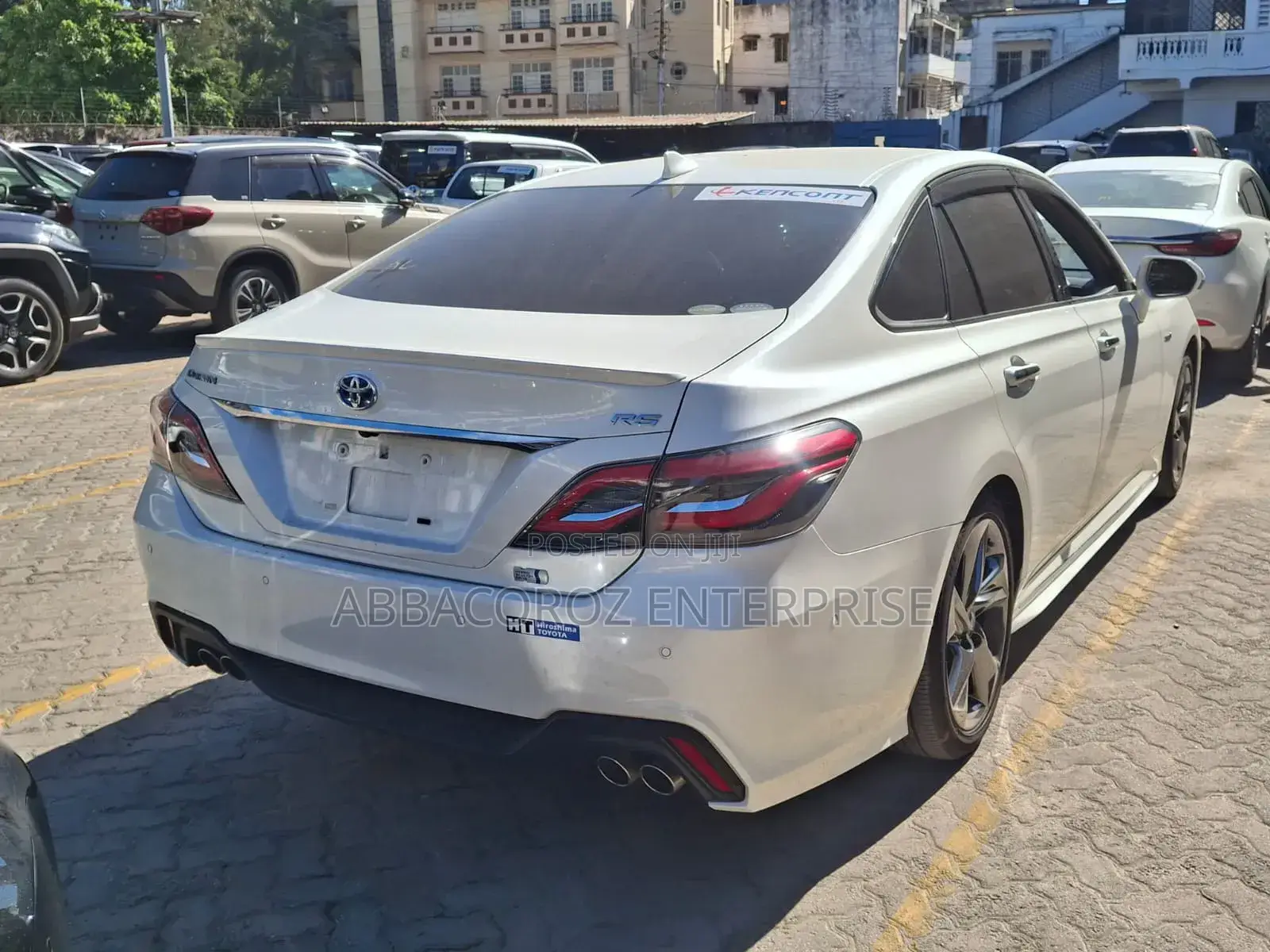 Toyota Crown 2018 White