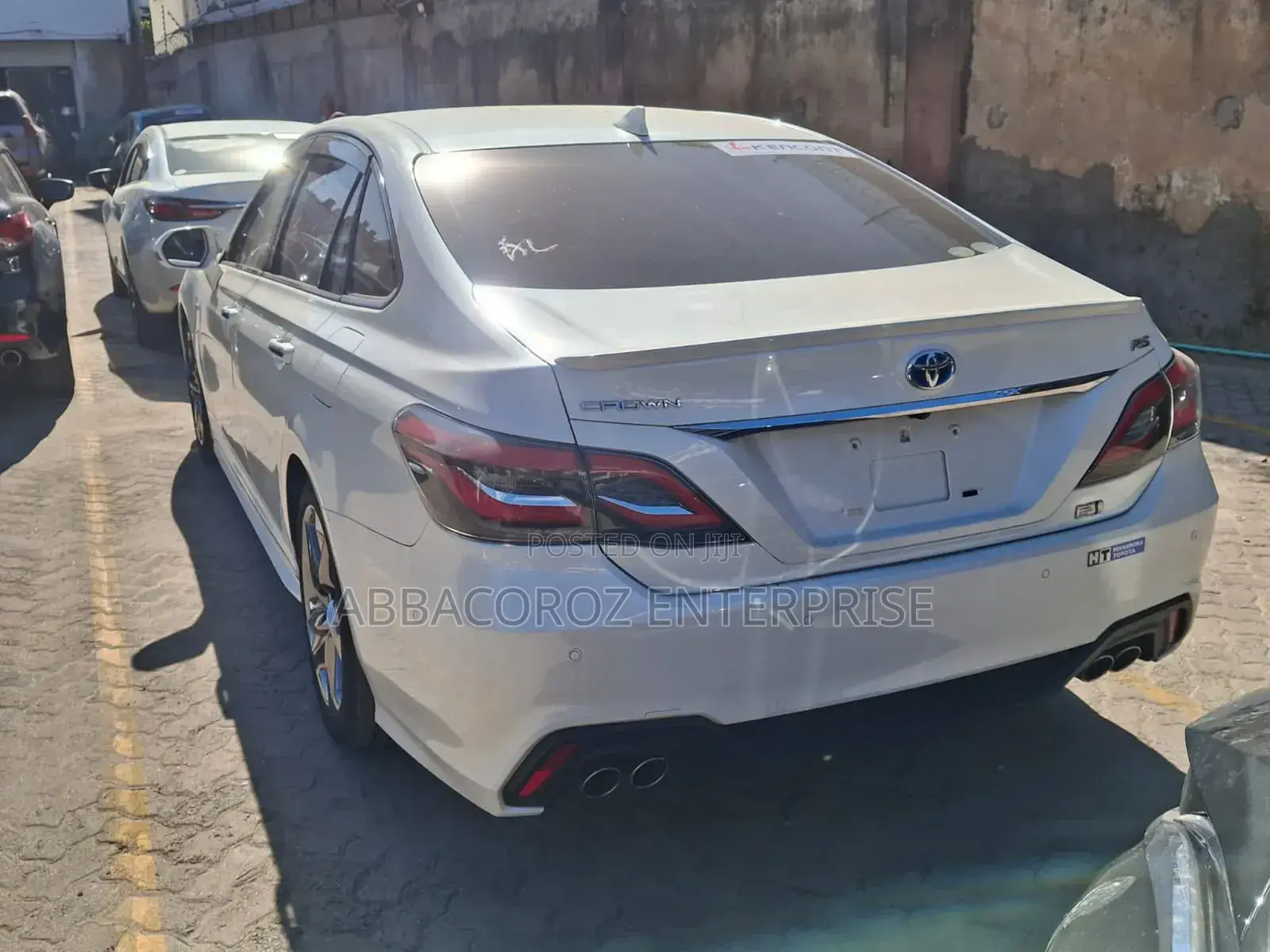 Toyota Crown 2018 White