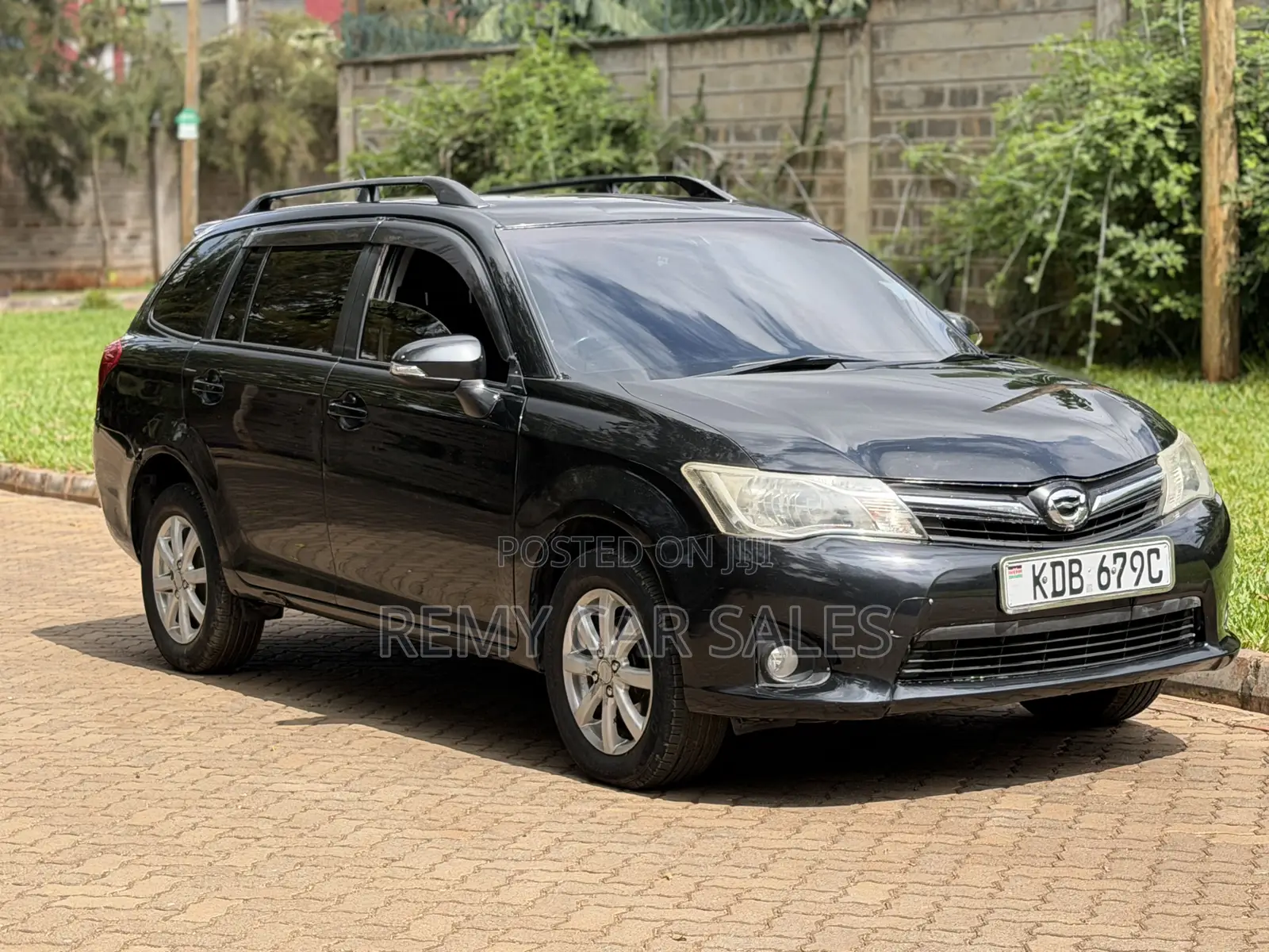 Toyota Corolla Fielder 2013 Black