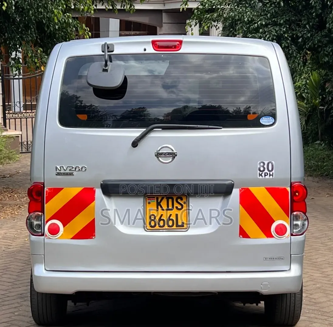 Nissan NV200 2018 Silver