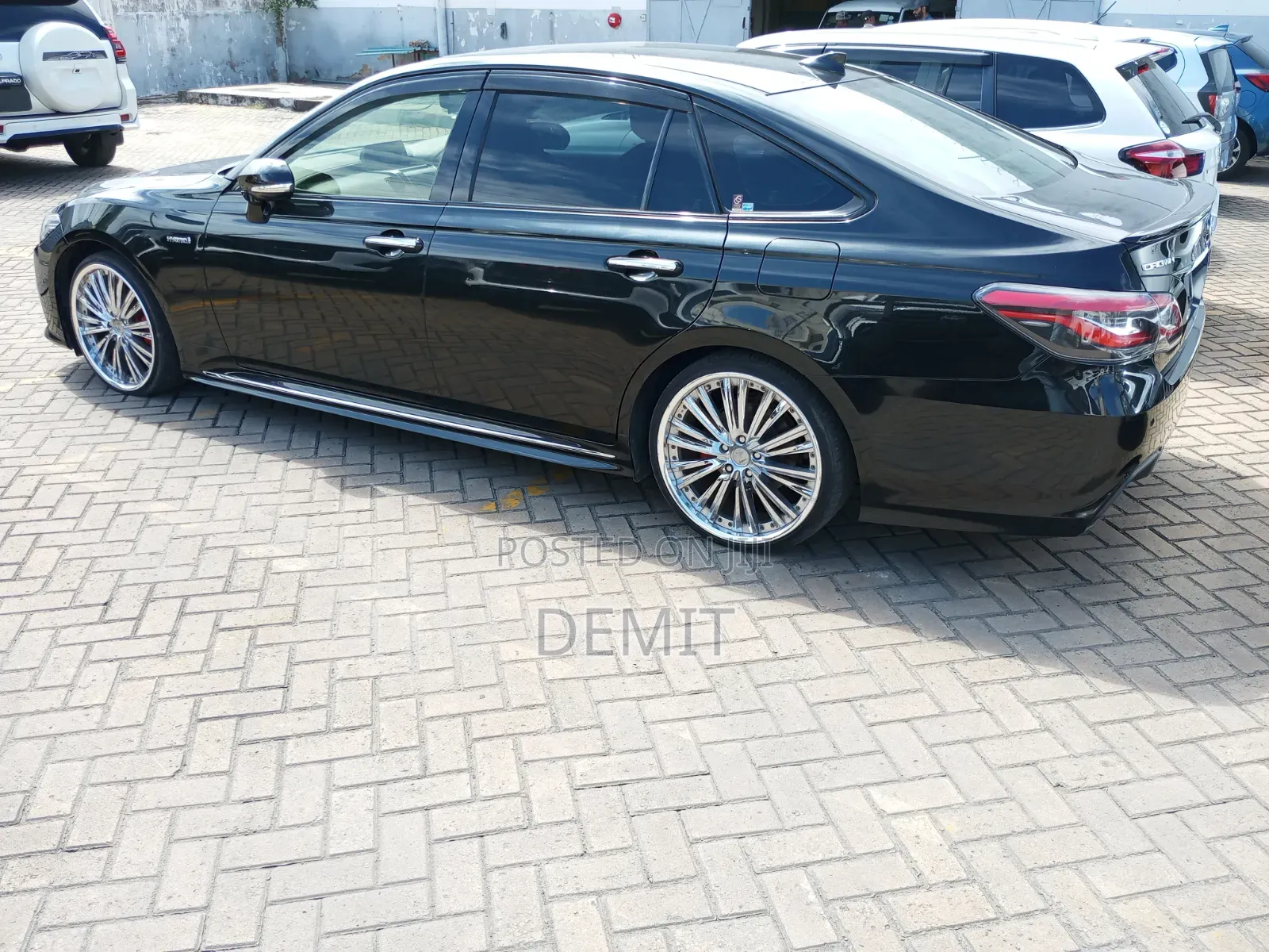 Toyota Crown 2018 Black