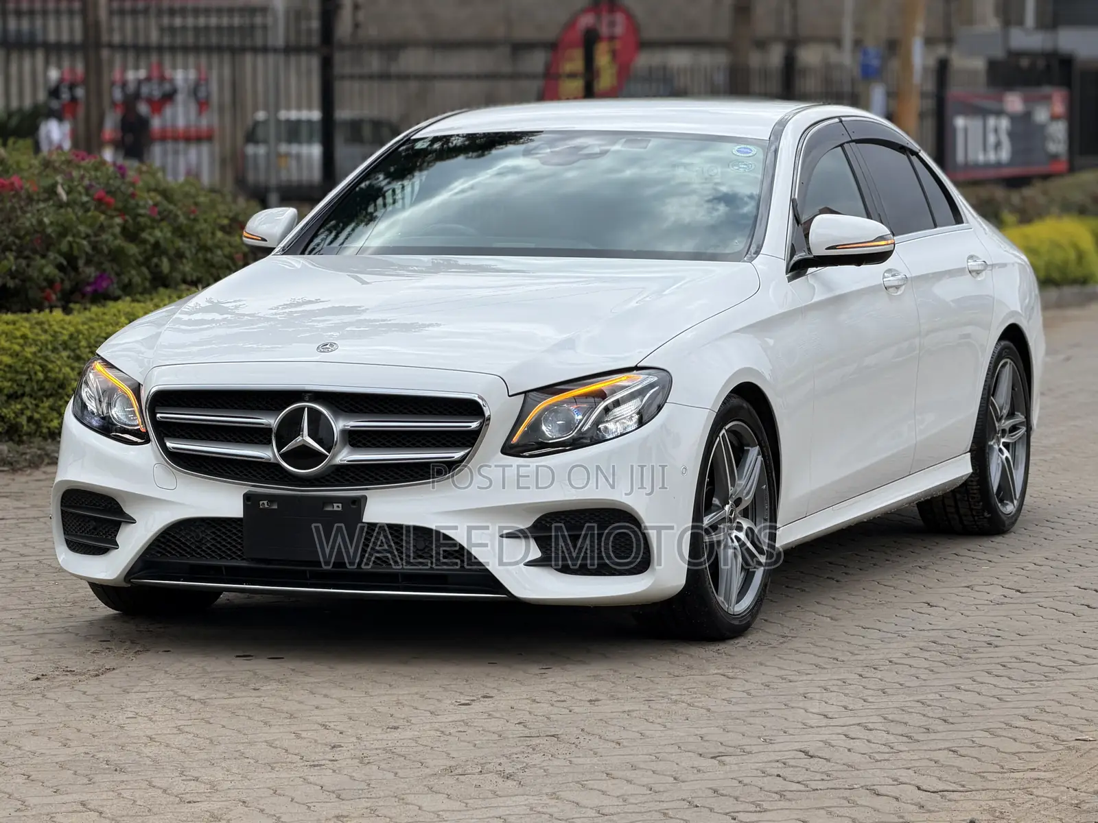 Mercedes-Benz E200 2019 Pearl