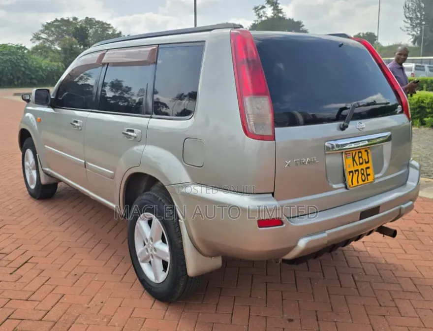 Nissan X-Trail 2004 Silver