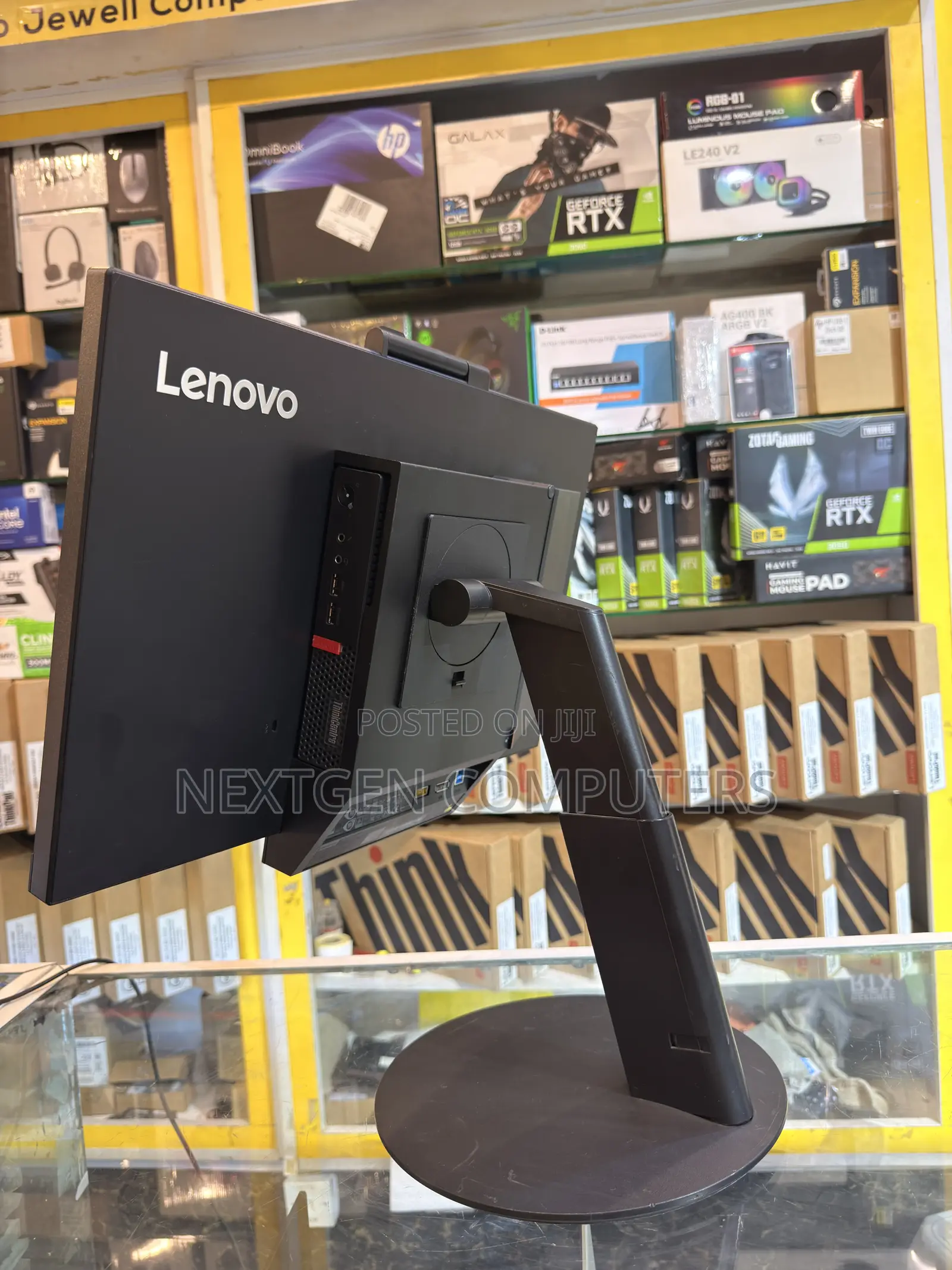 Lenovo ThinkCentre M910z AIO 8GB Intel Core i5 SSHD (Hybrid) 256GB