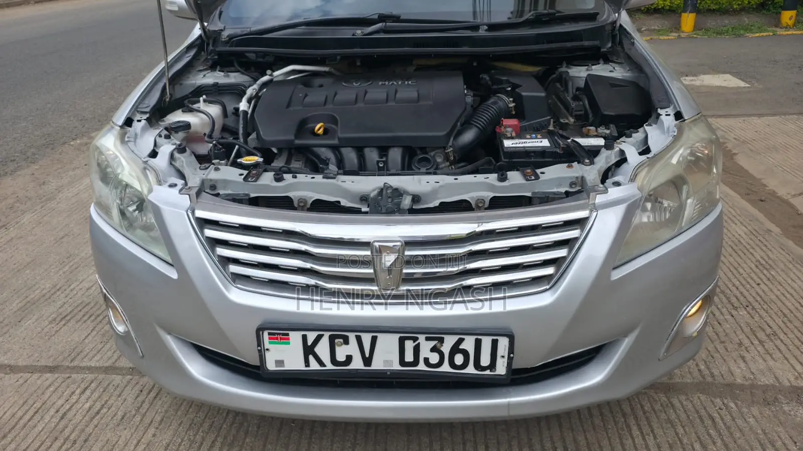 Toyota Premio 2012 Silver