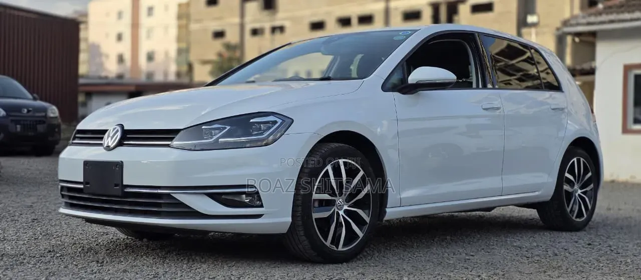 Volkswagen Golf 2019 White
