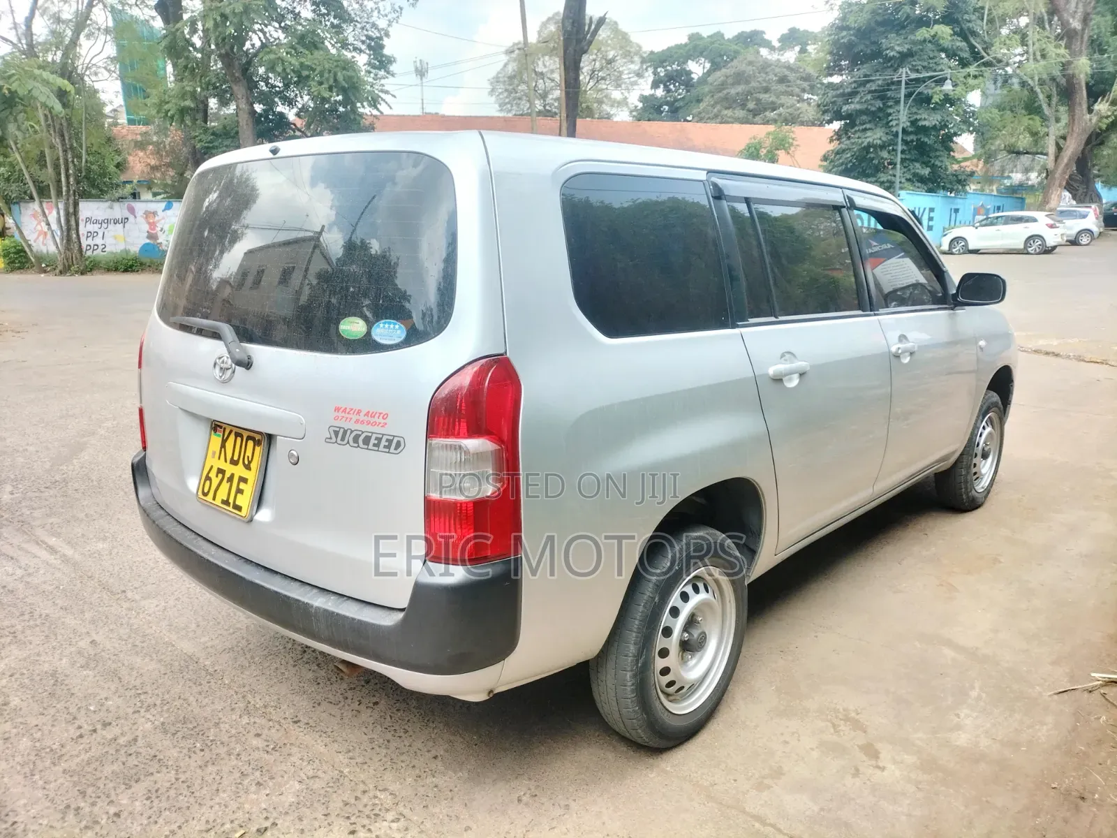 Toyota Succeed SV Premium 2016 Silver