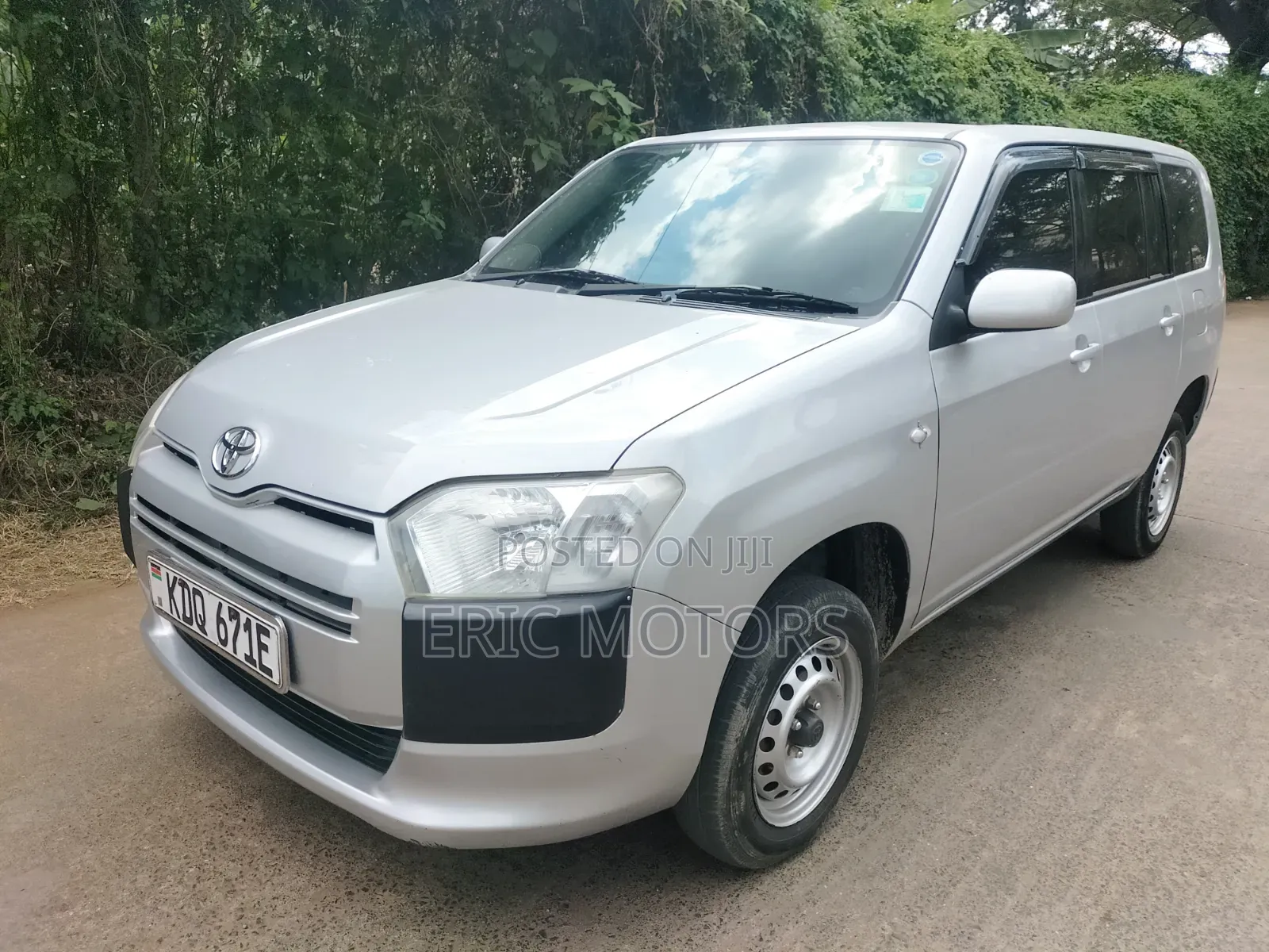 Toyota Succeed SV Premium 2016 Silver