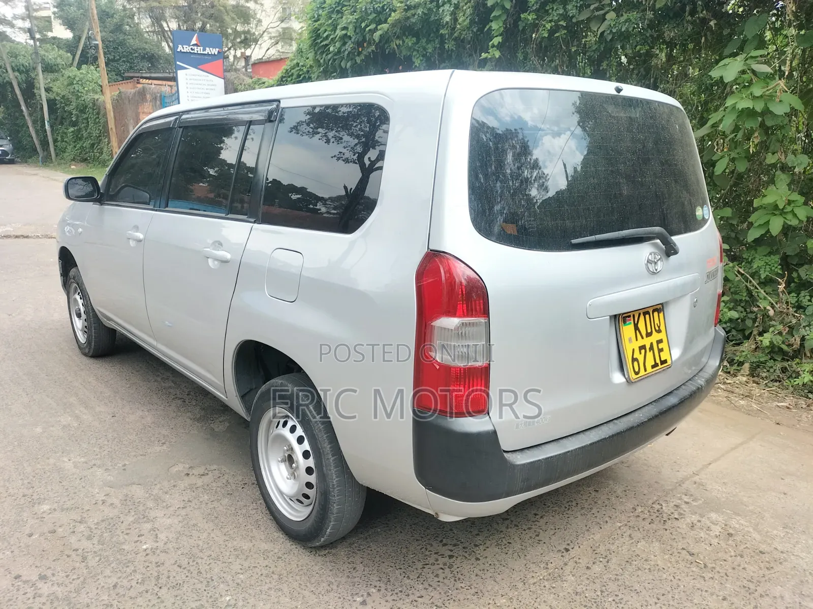 Toyota Succeed SV Premium 2016 Silver