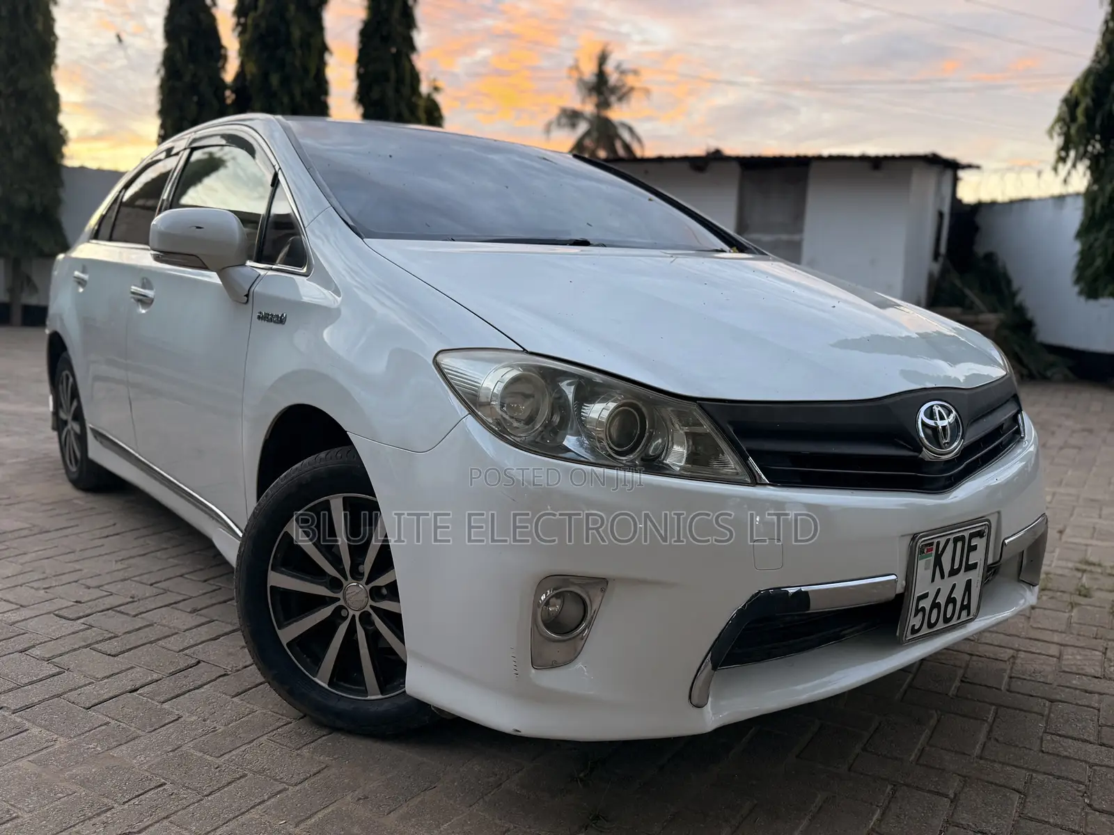Toyota Sai 2.4 Hybrid FWD 2014 White