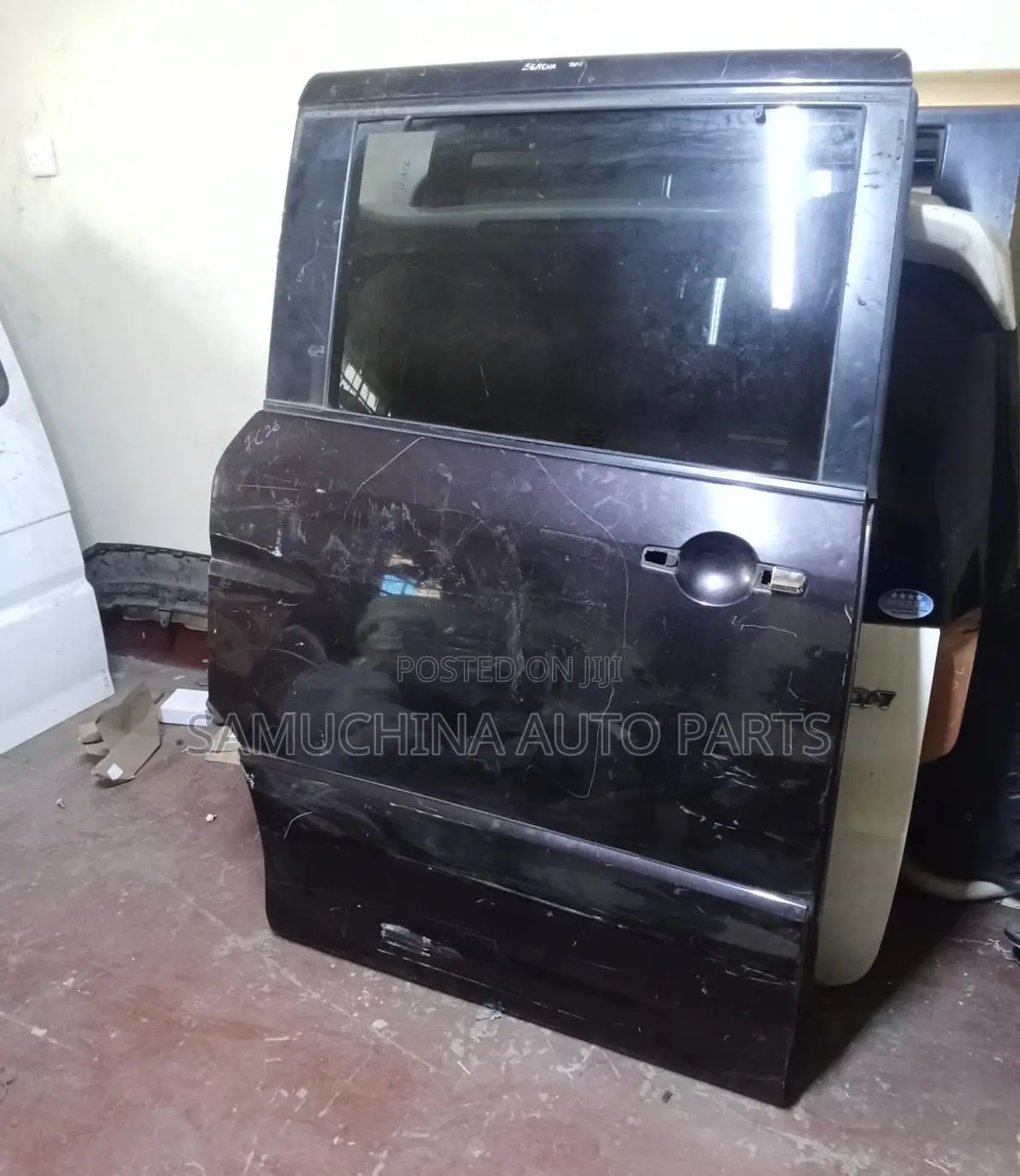 Sliding Door Nissan Serena C26 {Rhs}