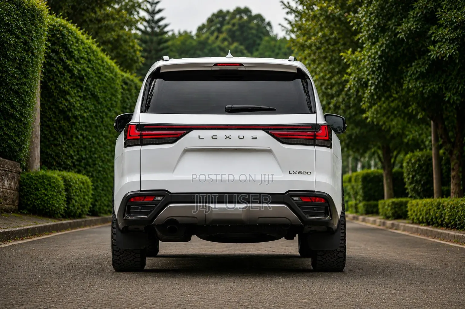 Lexus LX 600 2022 White