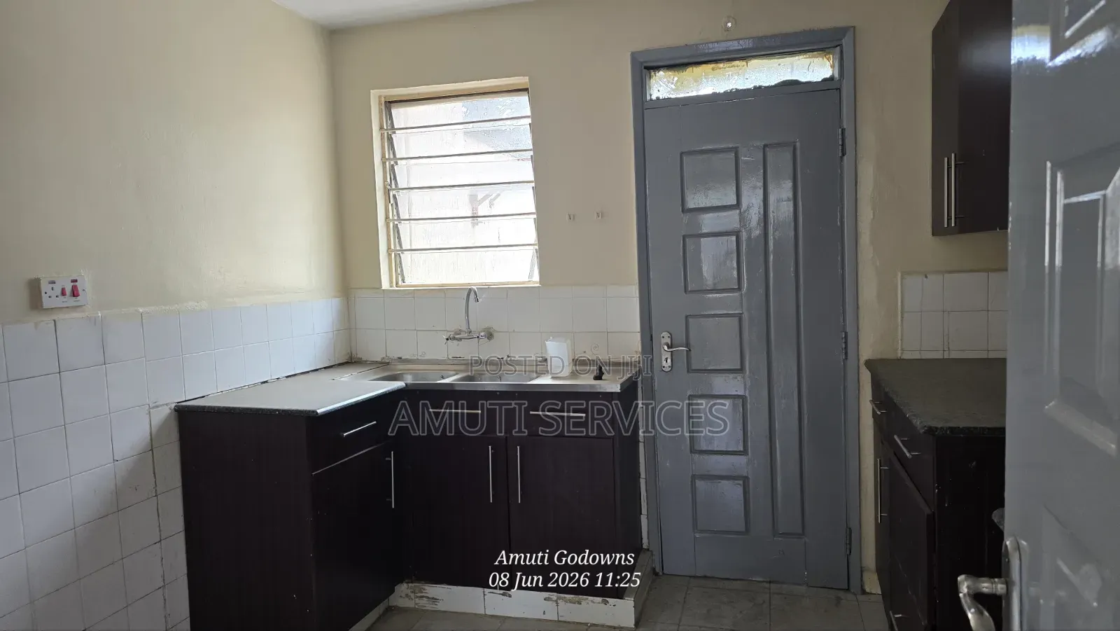 4bdrm Maisonette in South B for sale
