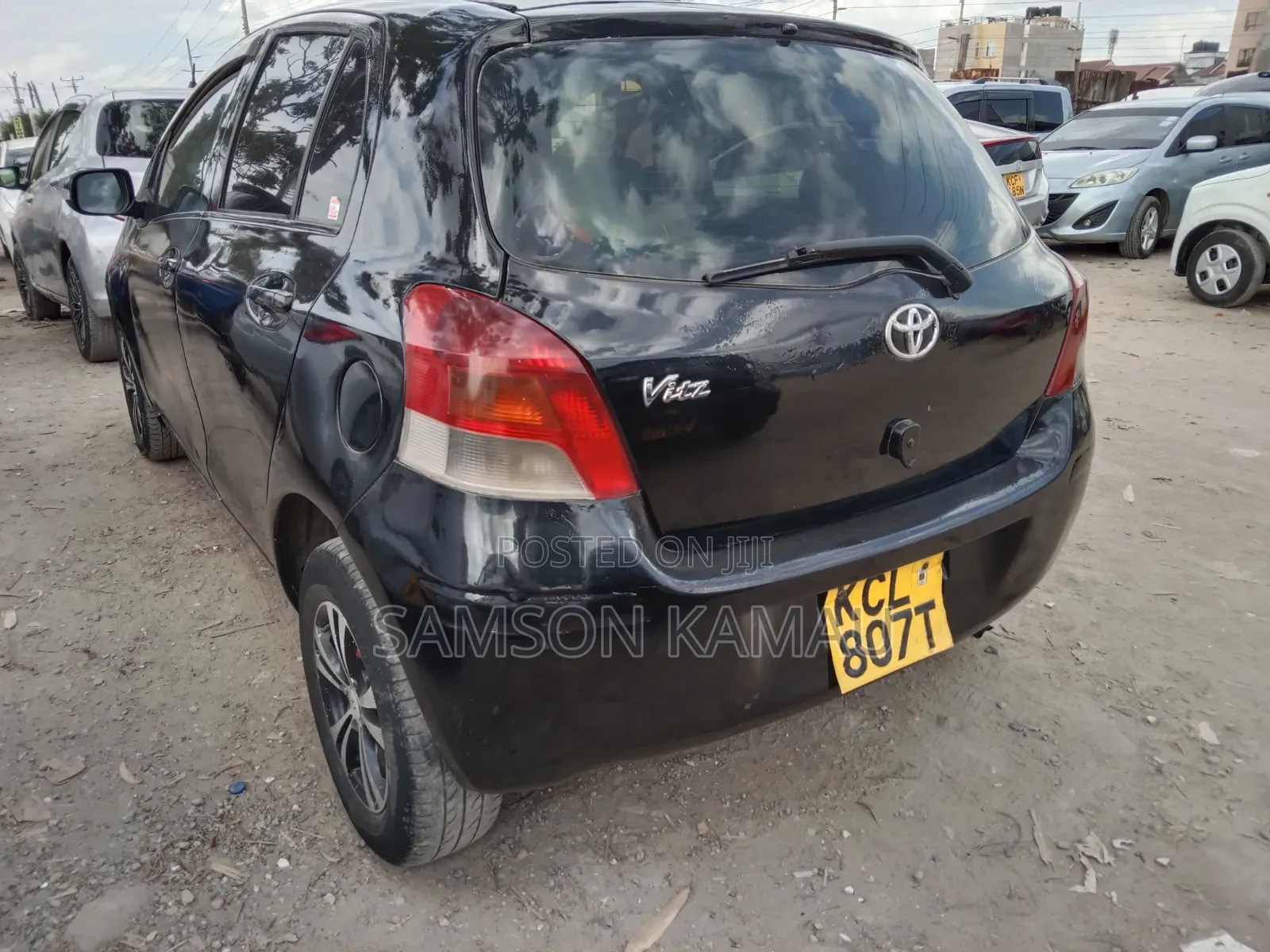 Toyota Vitz 2010 Black