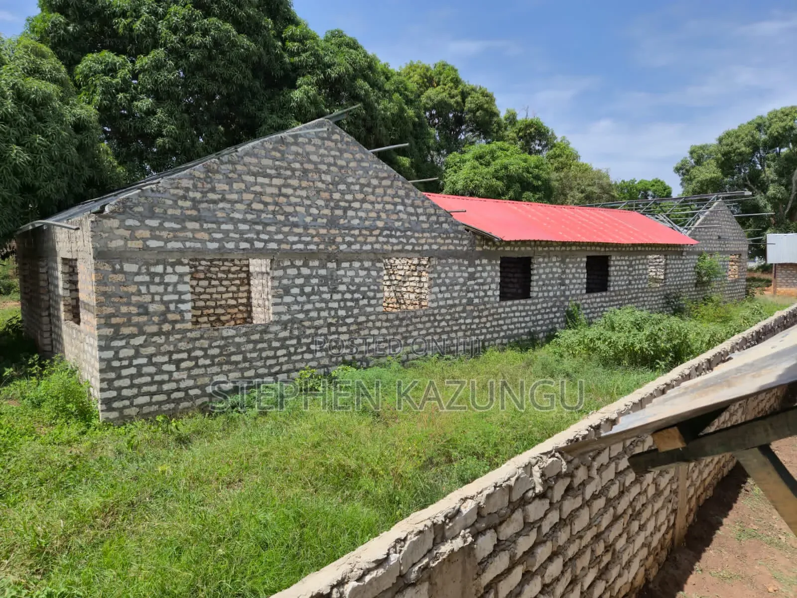 13bdrm House in Bambini, Ukunda for sale