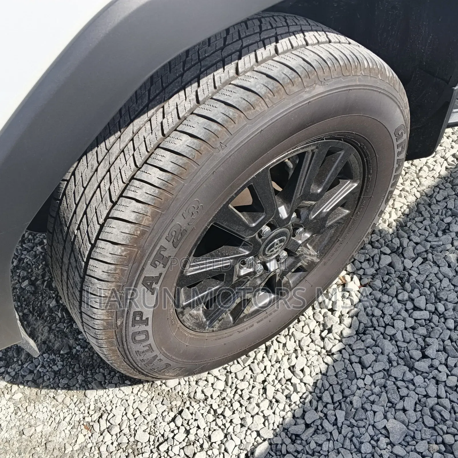 Toyota Land Cruiser Prado 2024 White